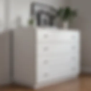 Modern Design Features of White Chest of Drawers Modern design features of a white chest of drawers